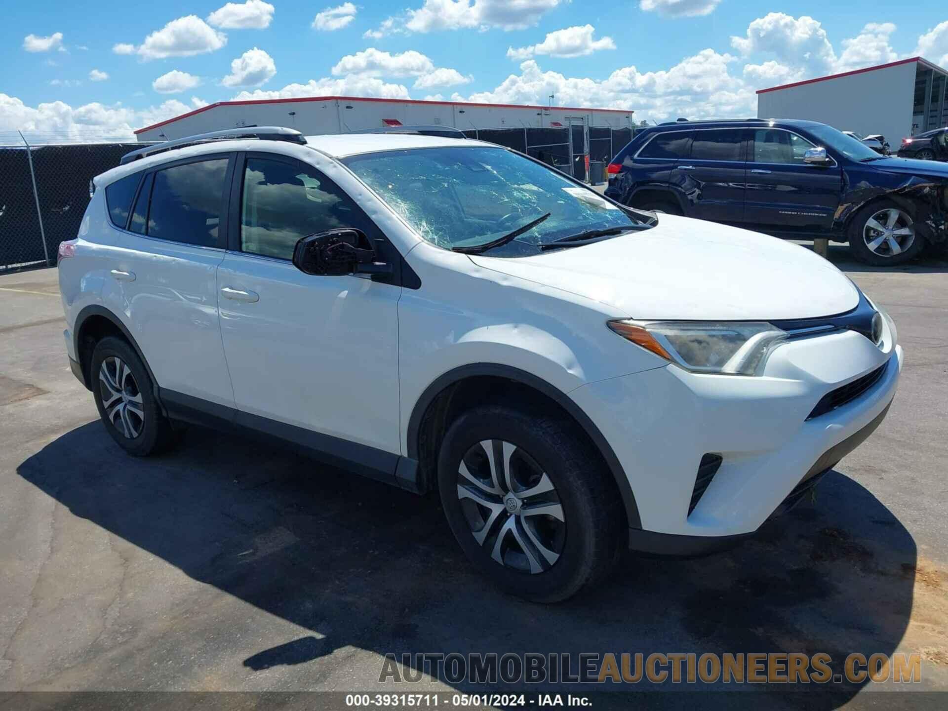 JTMZFREV2HJ131385 TOYOTA RAV4 2017