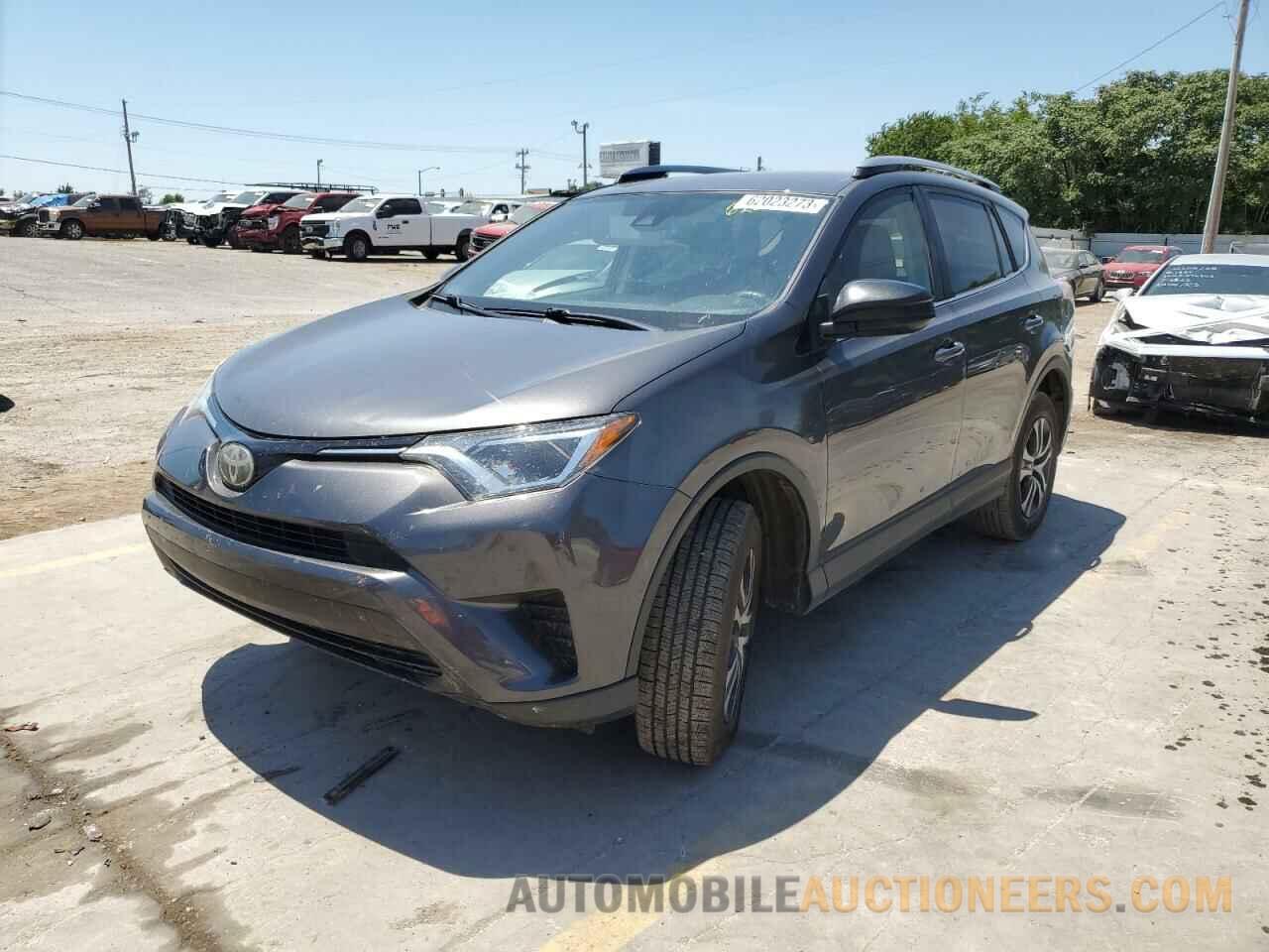 JTMZFREV3HJ715536 TOYOTA RAV4 2017