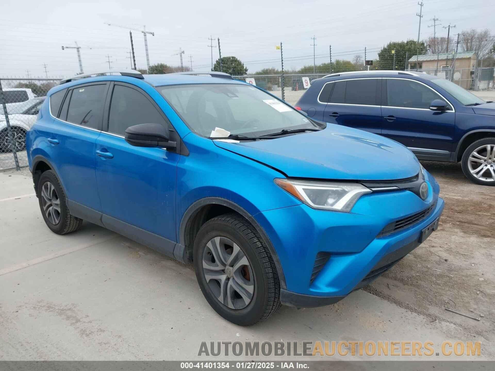 JTMZFREV4HJ715903 TOYOTA RAV4 2017