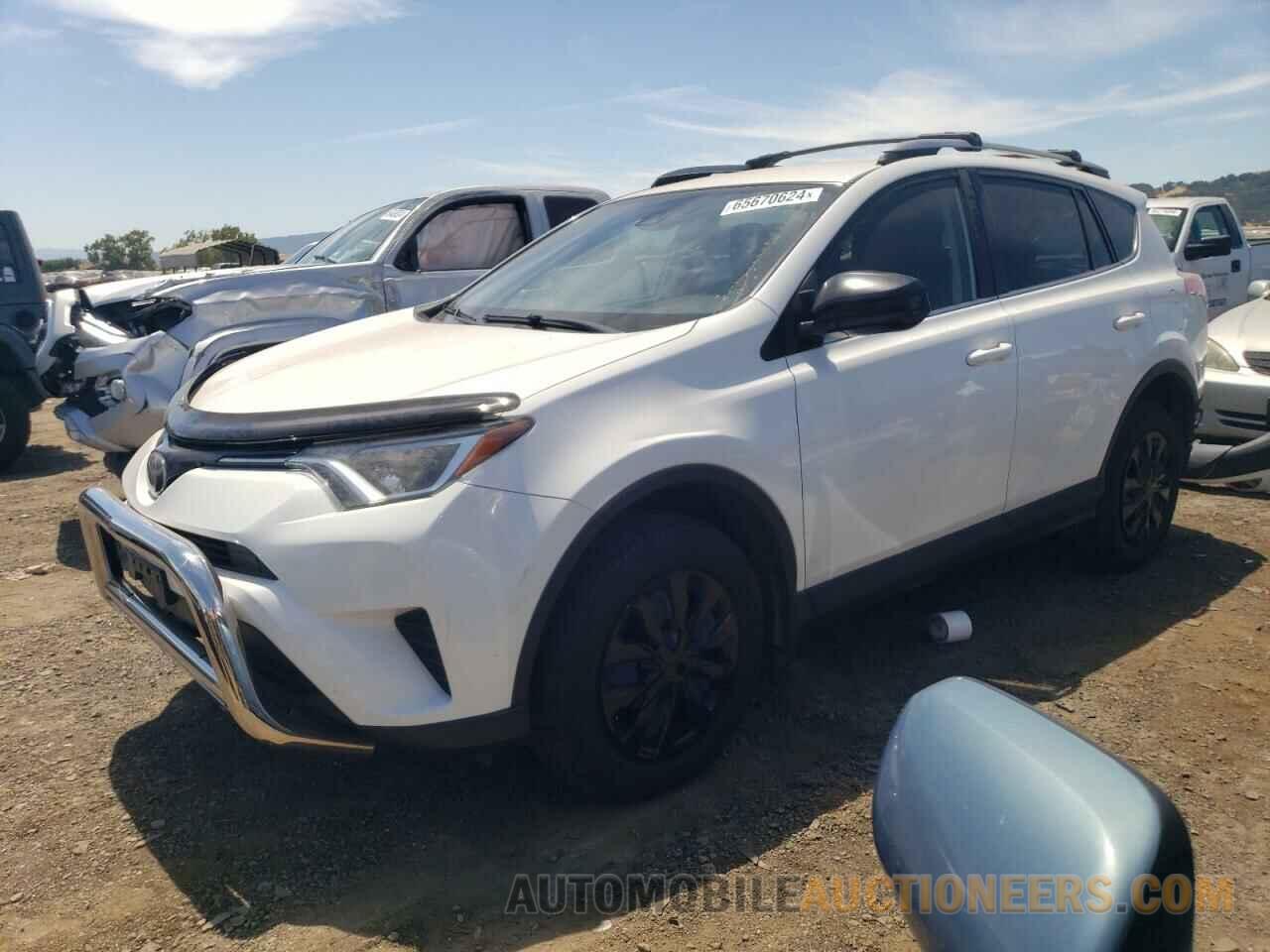 JTMZFREV5HJ139383 TOYOTA RAV4 2017