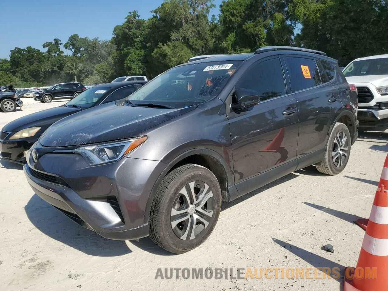 JTMZFREV7HJ107213 TOYOTA RAV4 2017