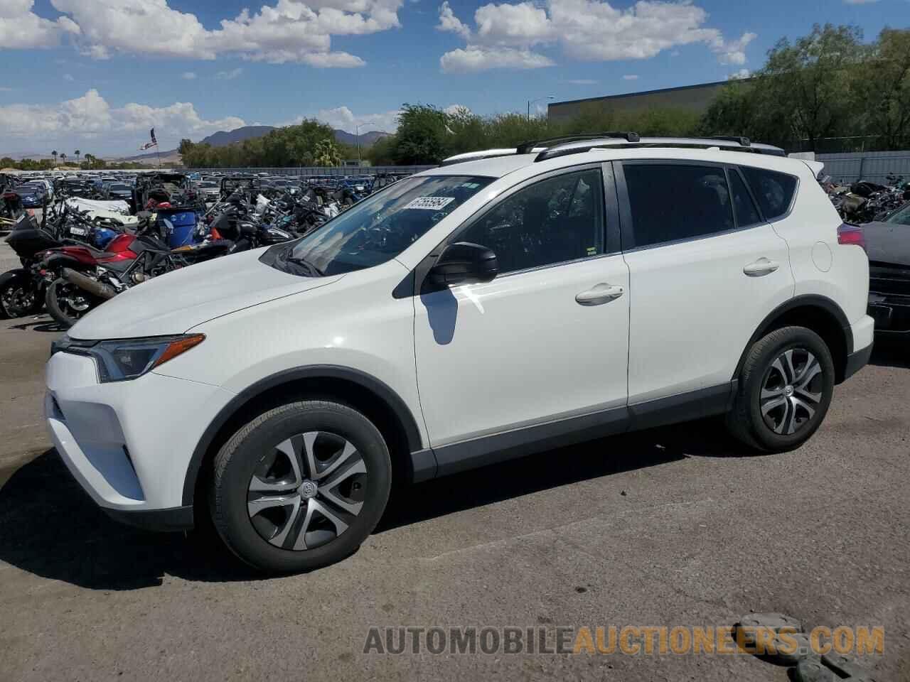 JTMZFREV7HJ718682 TOYOTA RAV4 2017