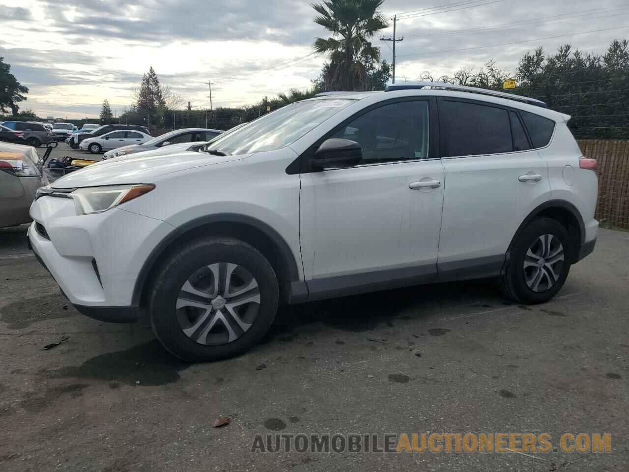 JTMZFREV8GJ098181 TOYOTA RAV4 2016