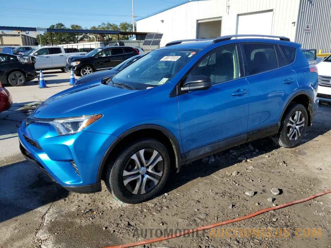 JTMZFREV8HJ133593 TOYOTA RAV4 2017