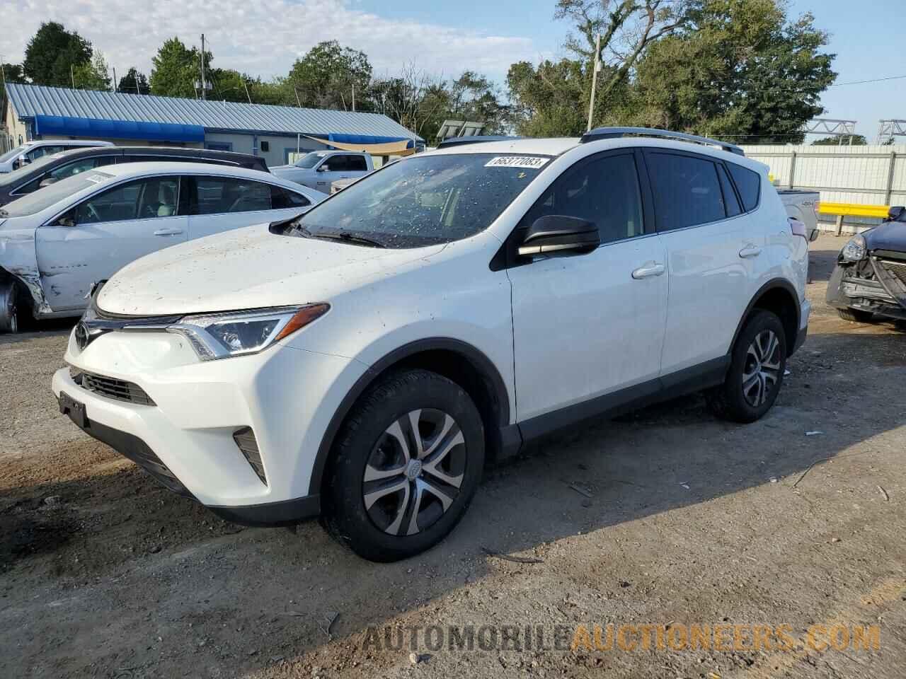 JTMZFREV8HJ135618 TOYOTA RAV4 2017