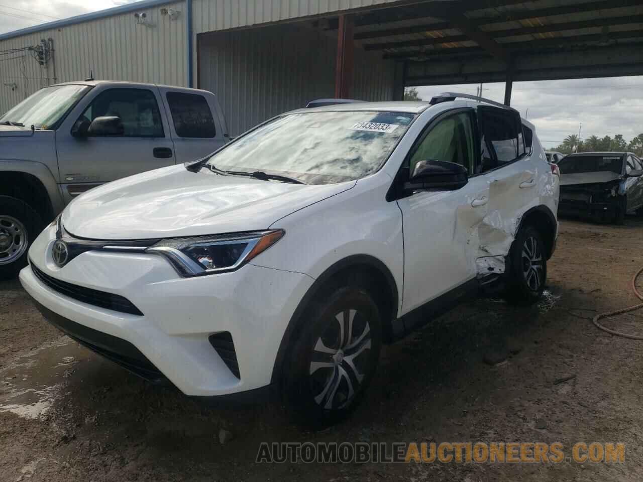 JTMZFREV8HJ148501 TOYOTA RAV4 2017