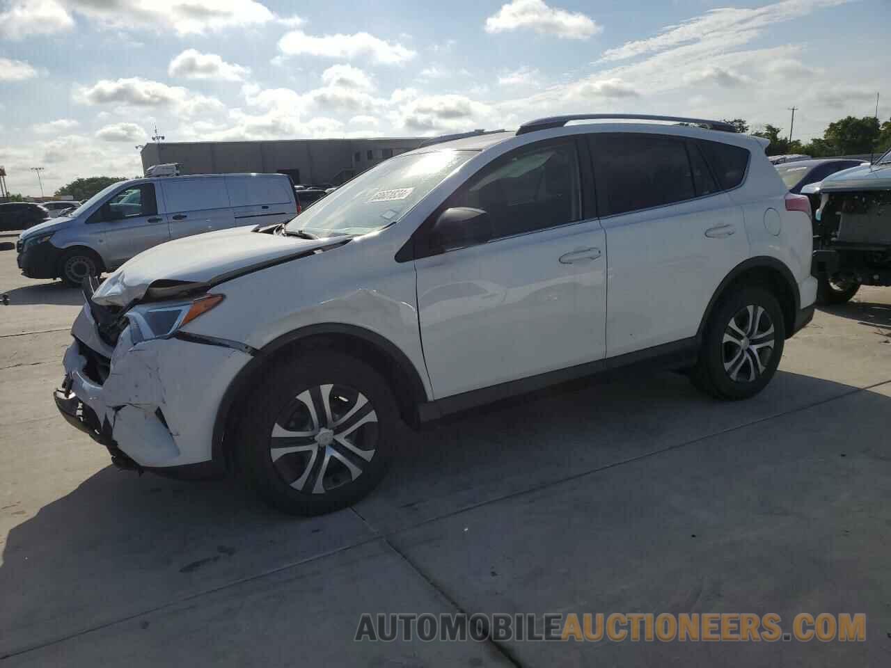 JTMZFREV8HJ712843 TOYOTA RAV4 2017