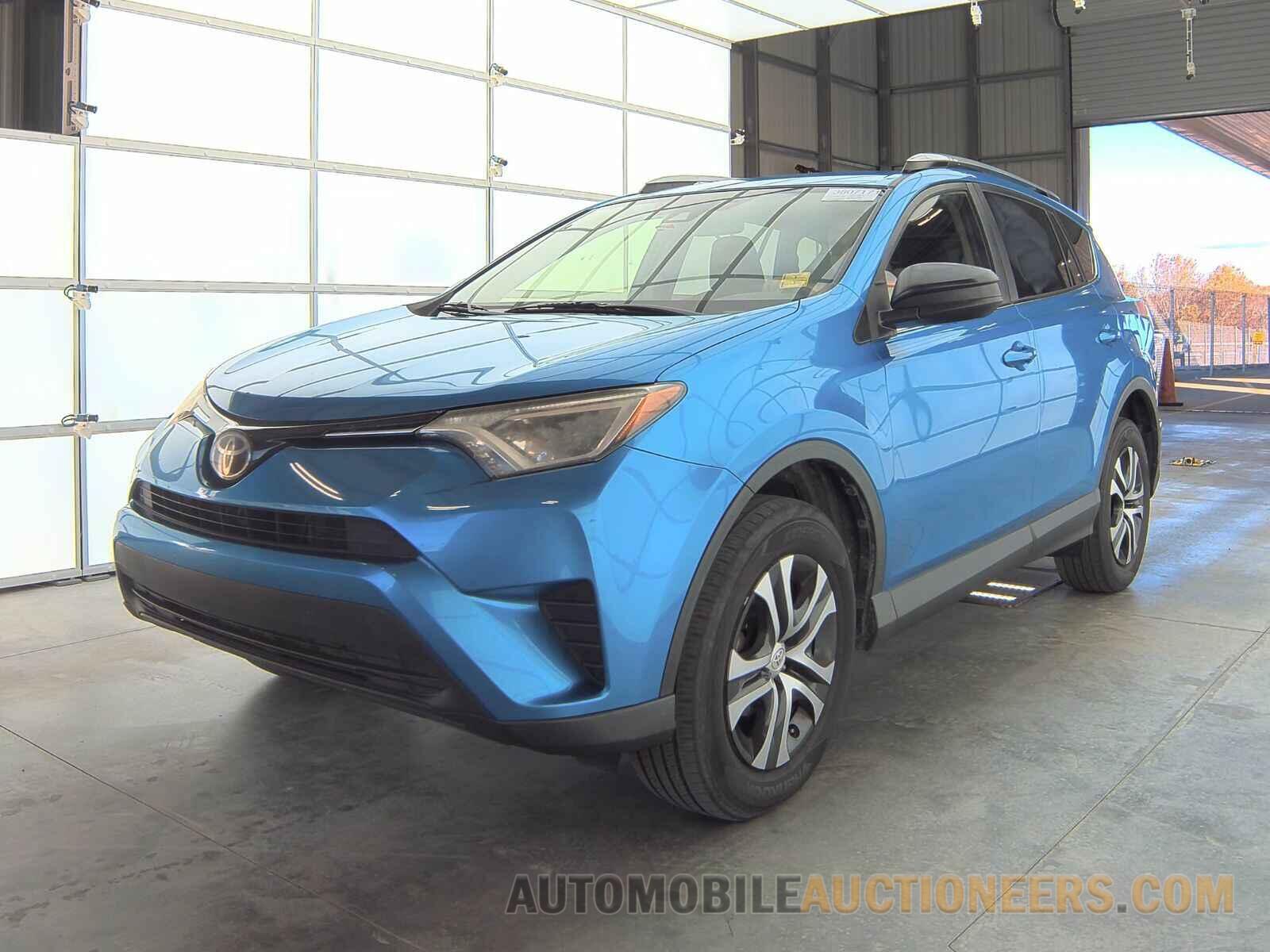 JTMZFREV9HJ702984 Toyota RAV4 2017