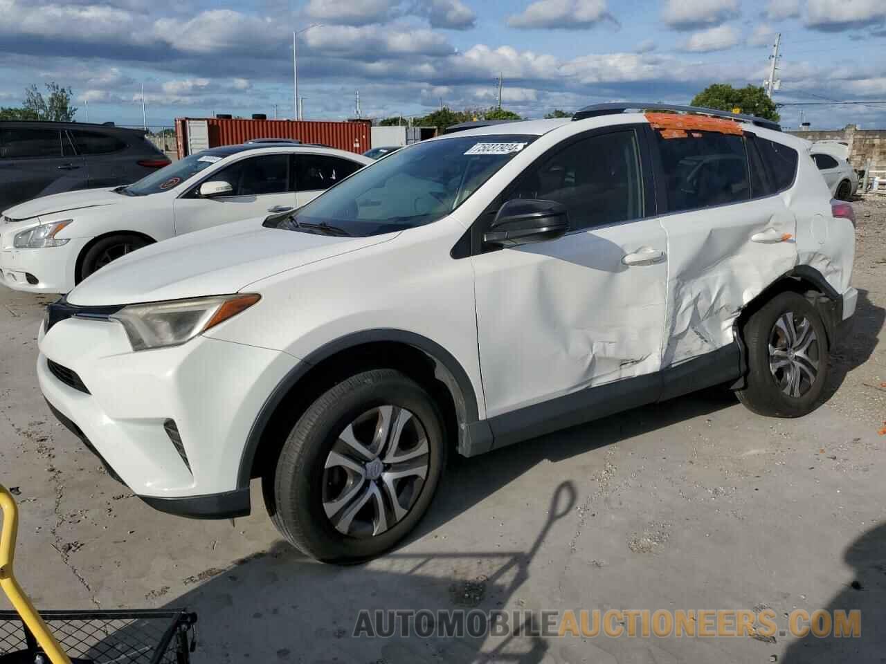 JTMZFREVXHD093791 TOYOTA RAV4 2017