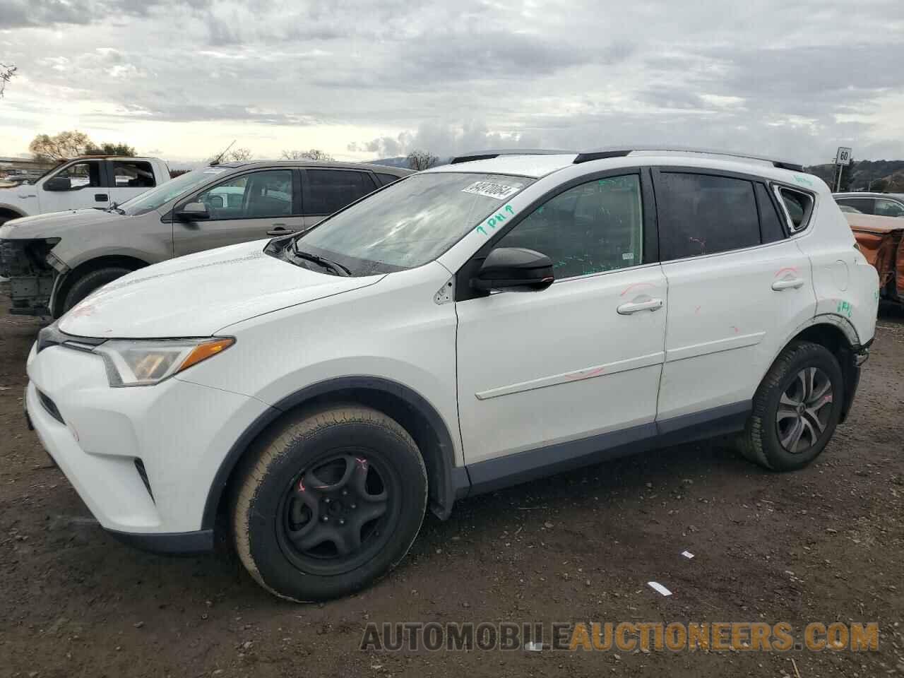 JTMZFREVXHJ134471 TOYOTA RAV4 2017