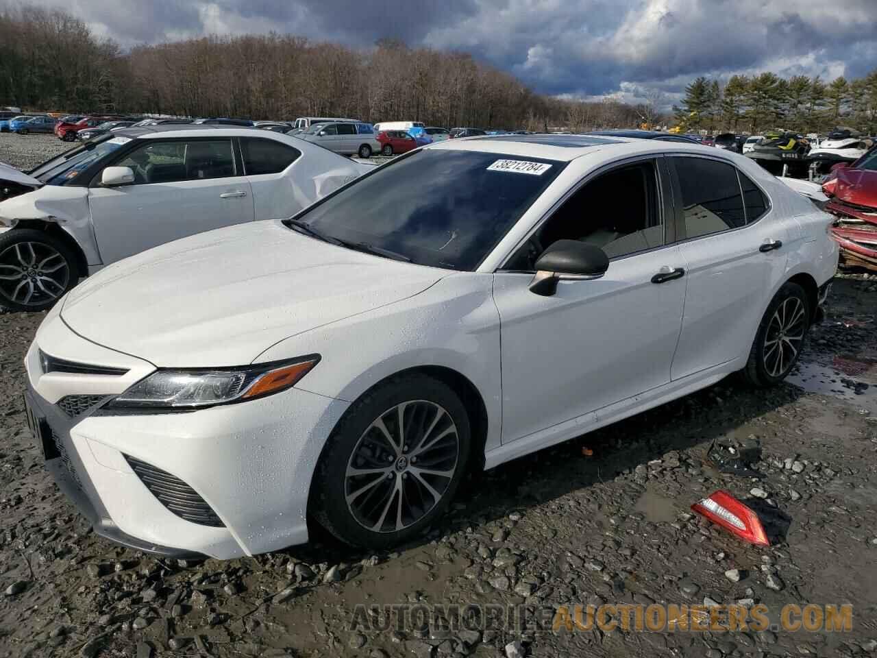 JTNB11HK0J3000349 TOYOTA CAMRY 2018