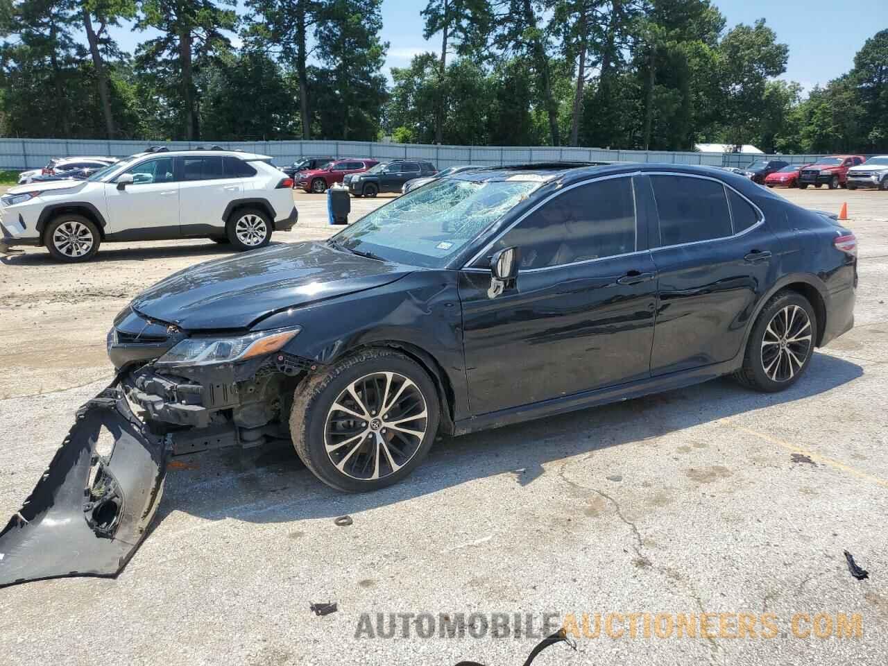 JTNB11HK0J3000478 TOYOTA CAMRY 2018