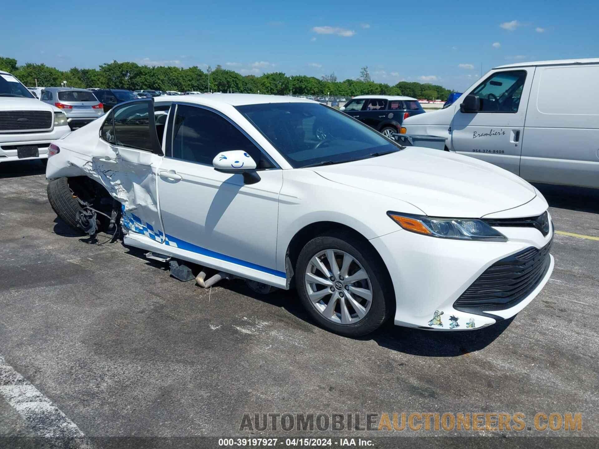 JTNB11HK0J3015272 TOYOTA CAMRY 2018