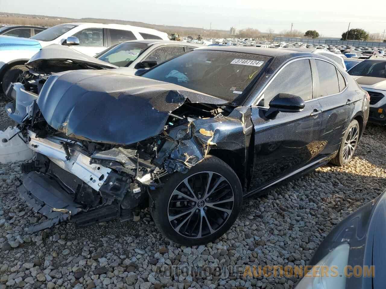 JTNB11HK0J3025249 TOYOTA CAMRY 2018