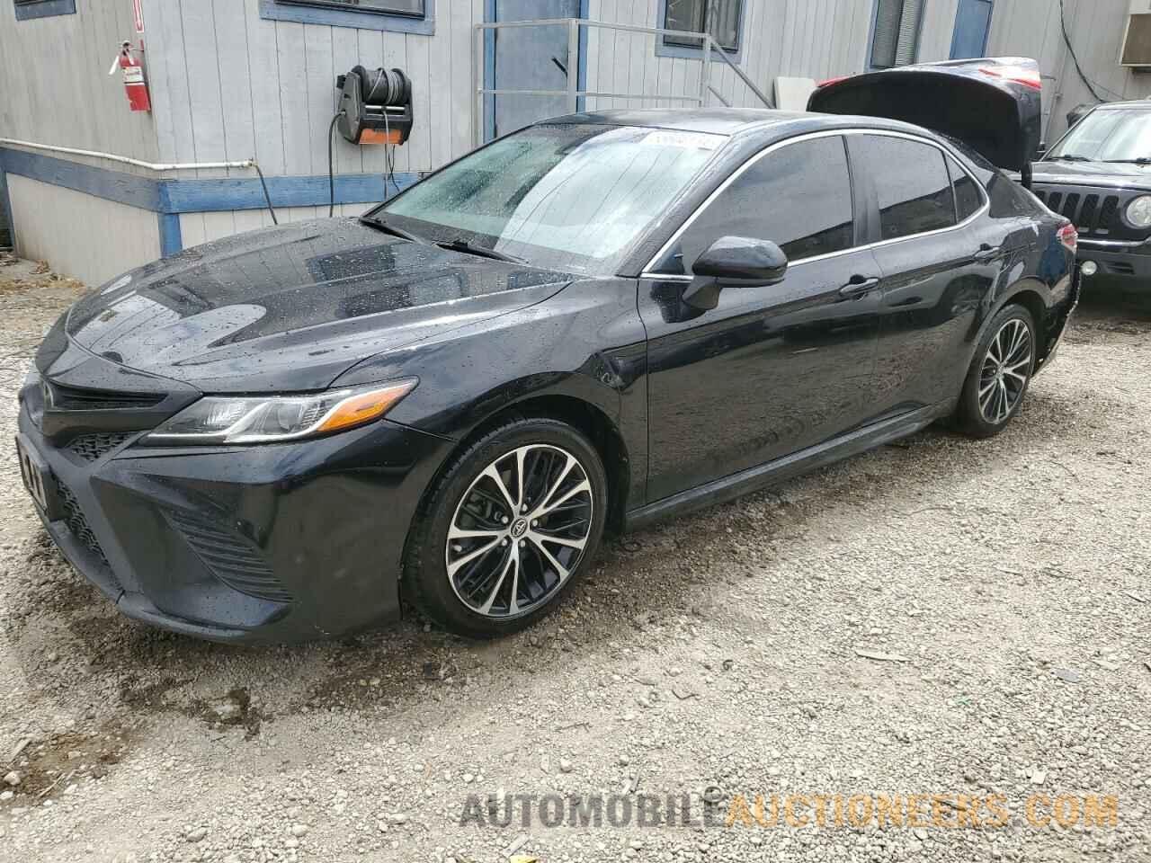 JTNB11HK0J3025526 TOYOTA CAMRY 2018