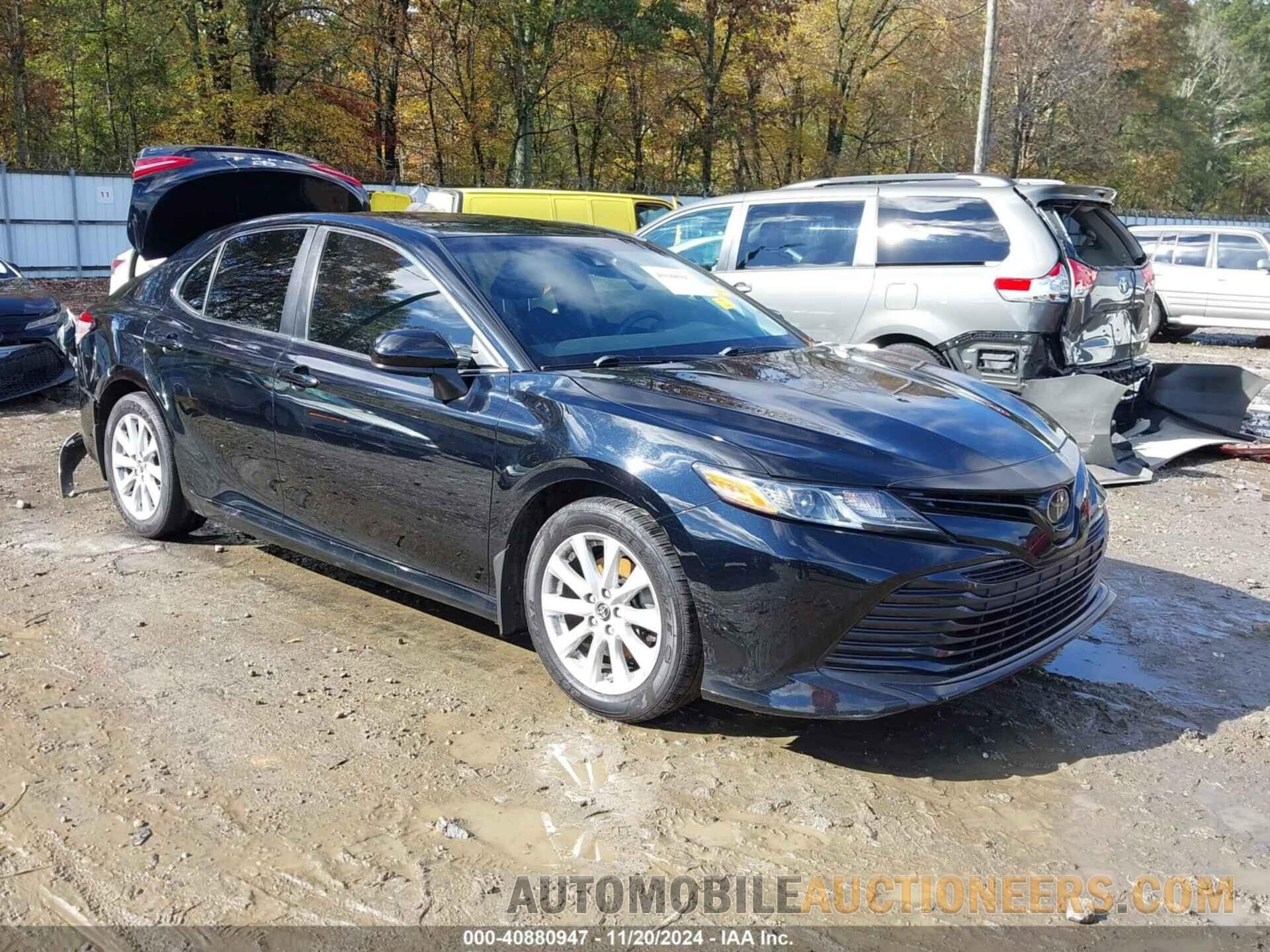 JTNB11HK0J3025946 TOYOTA CAMRY 2018