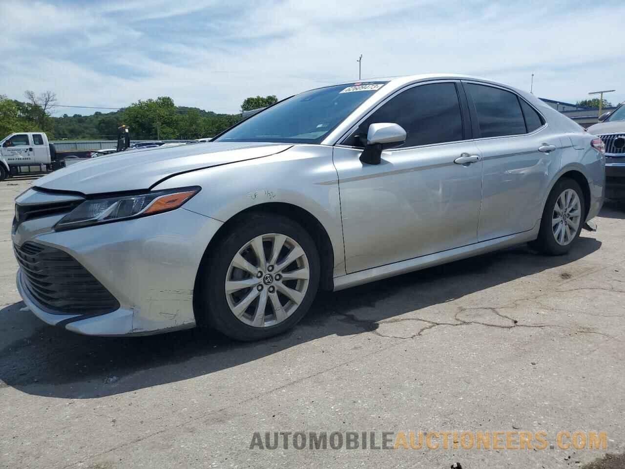 JTNB11HK0J3028085 TOYOTA CAMRY 2018