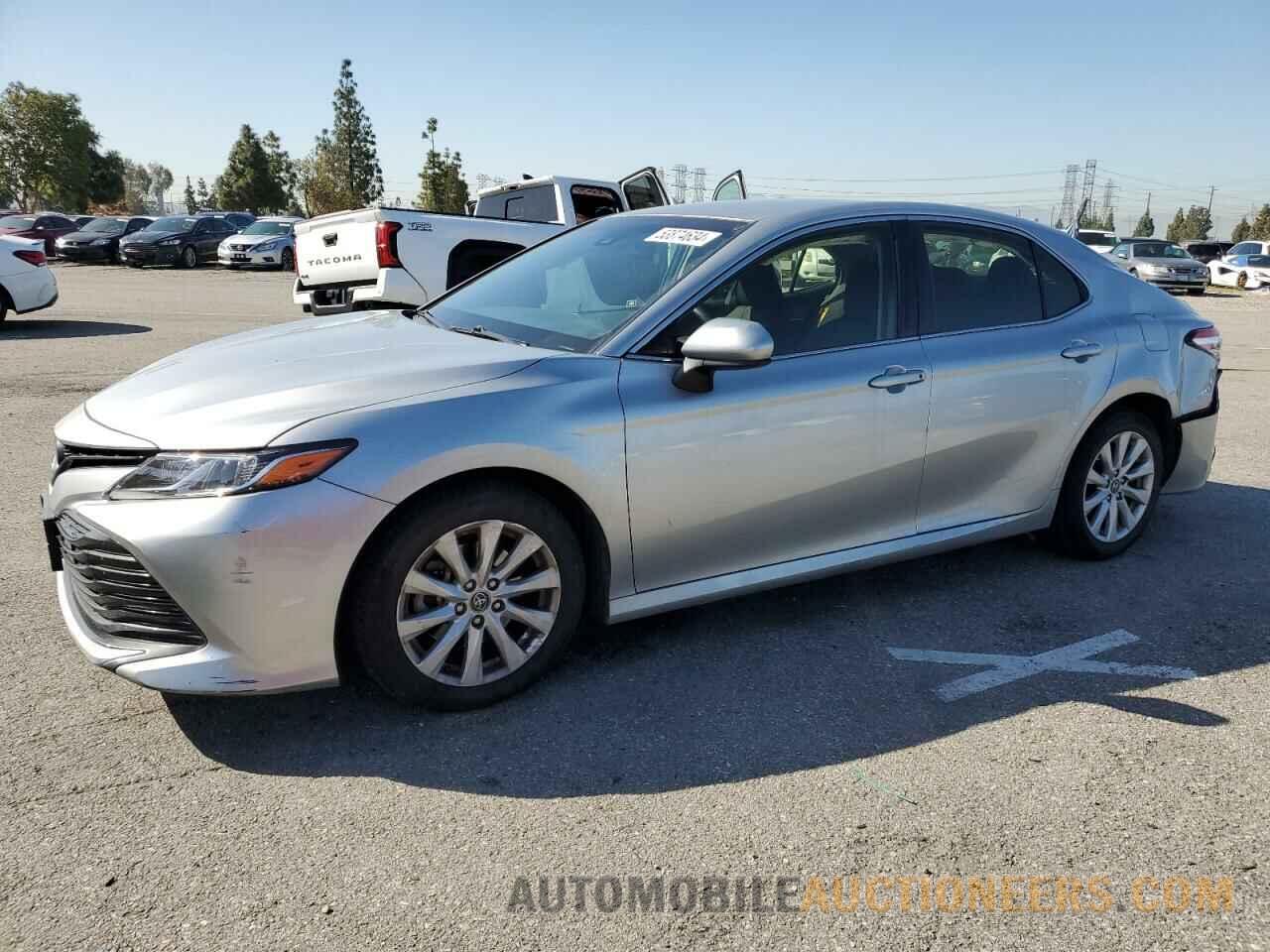 JTNB11HK0J3028460 TOYOTA CAMRY 2018