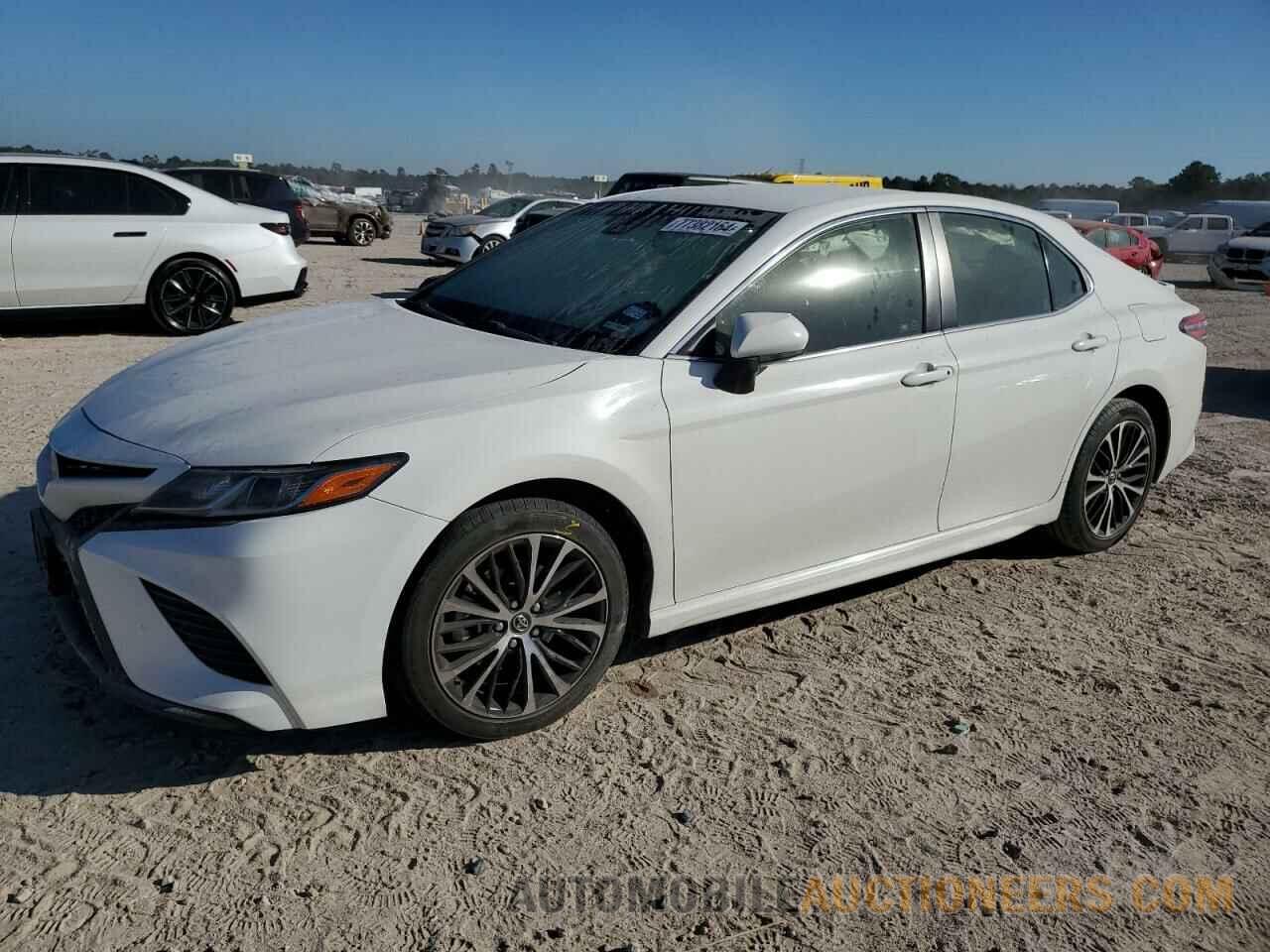 JTNB11HK0J3032038 TOYOTA CAMRY 2018