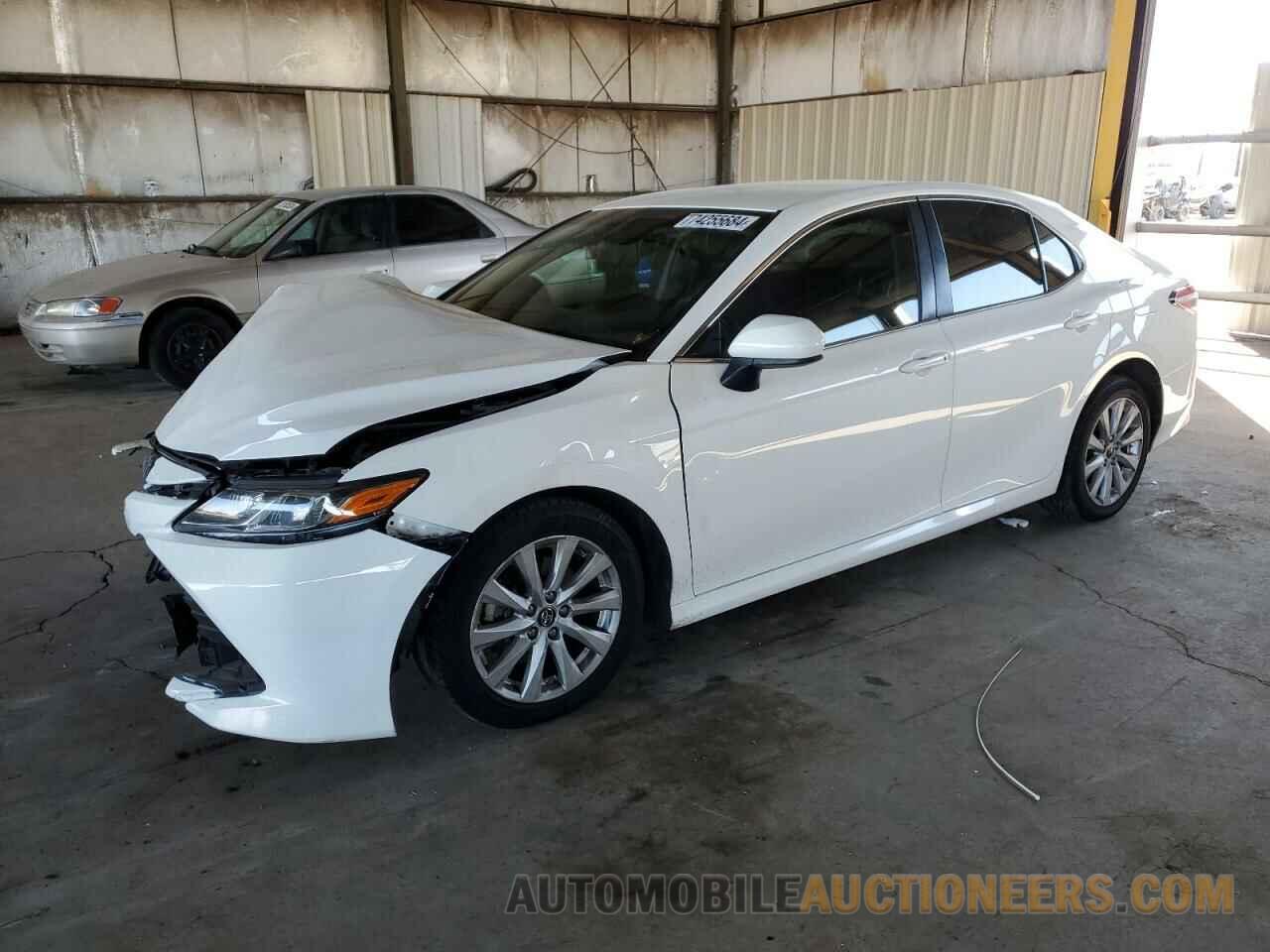 JTNB11HK0J3034923 TOYOTA CAMRY 2018