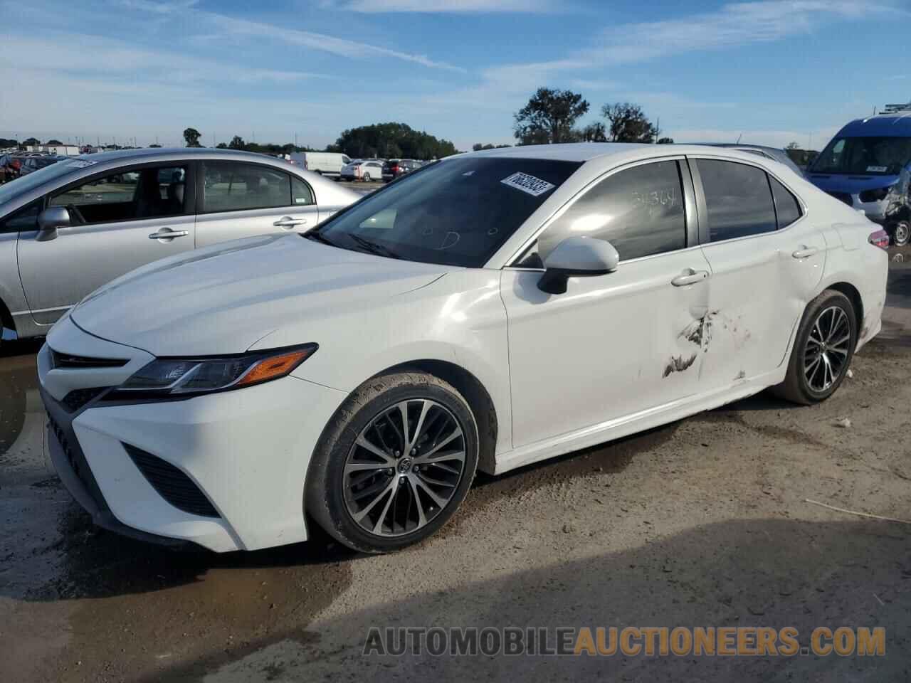 JTNB11HK0J3037644 TOYOTA CAMRY 2018