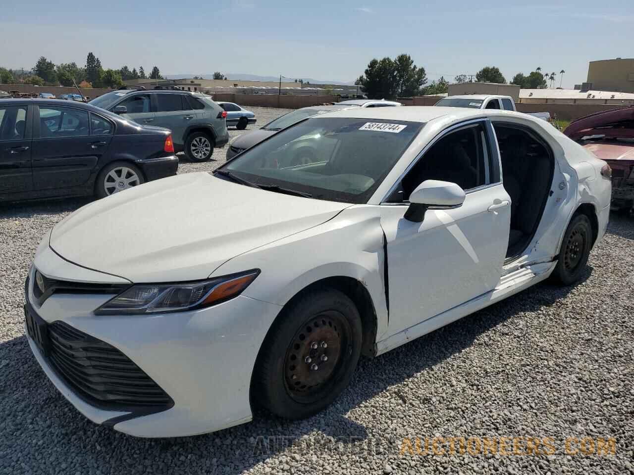 JTNB11HK0J3042729 TOYOTA CAMRY 2018