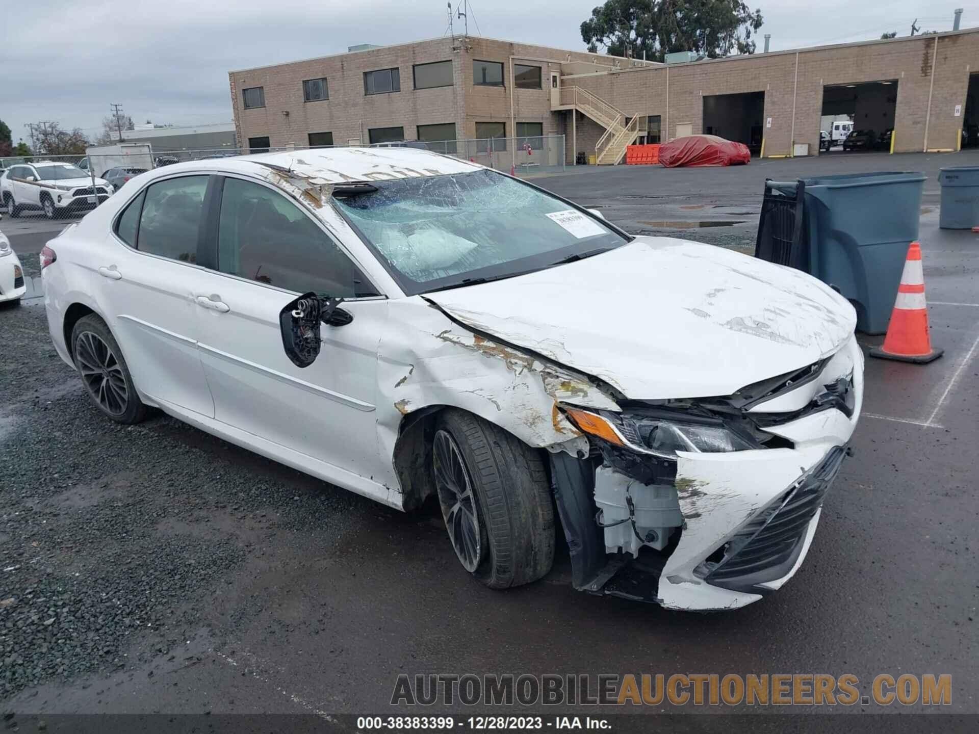 JTNB11HK0J3048112 TOYOTA CAMRY 2018