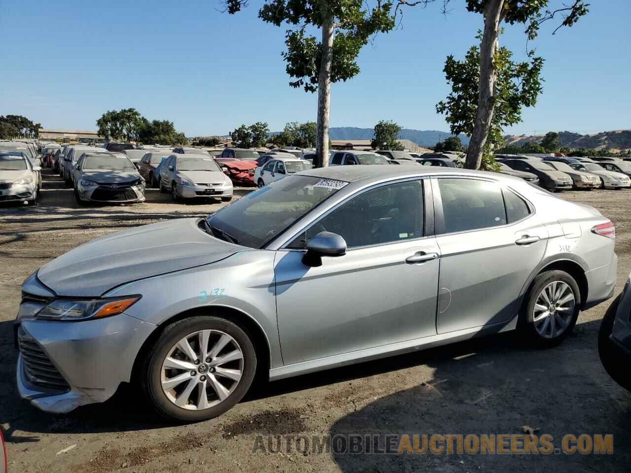 JTNB11HK0J3054900 TOYOTA CAMRY 2018