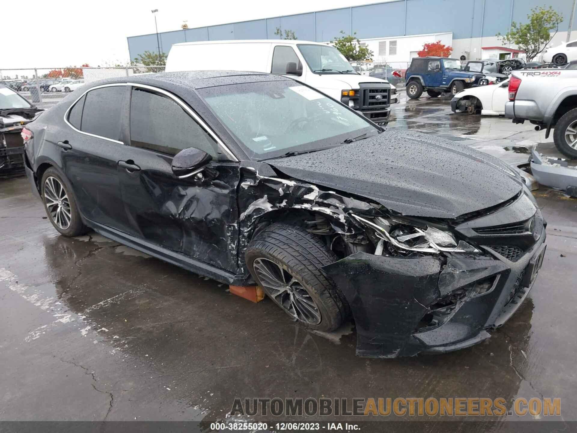 JTNB11HK0J3057960 TOYOTA CAMRY 2018