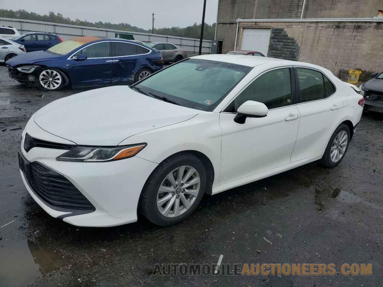 JTNB11HK1J3003731 TOYOTA CAMRY 2018