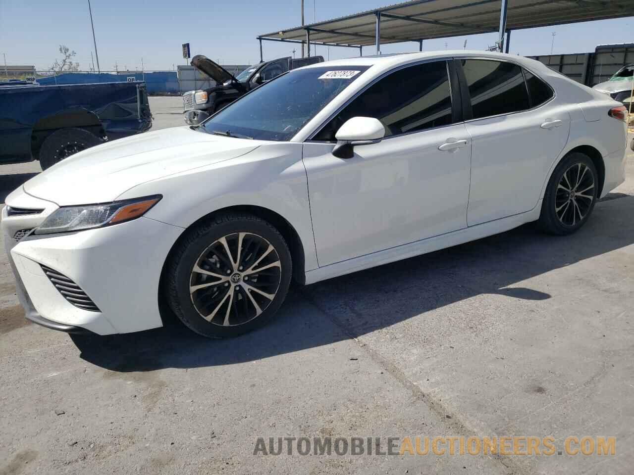 JTNB11HK1J3004894 TOYOTA CAMRY 2018