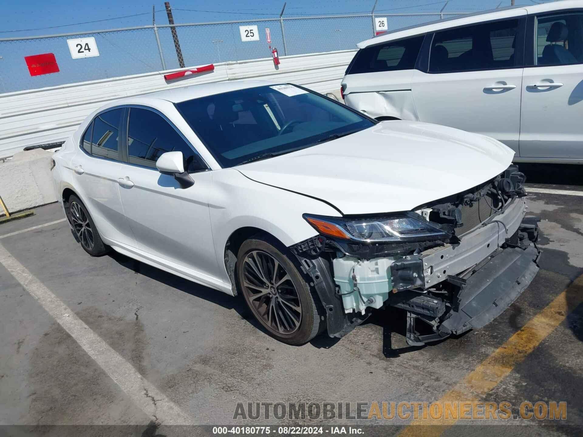 JTNB11HK1J3007813 TOYOTA CAMRY 2018