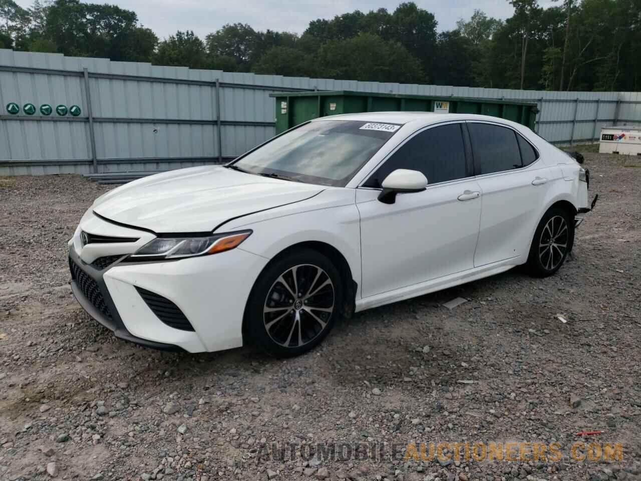 JTNB11HK1J3009044 TOYOTA CAMRY 2018