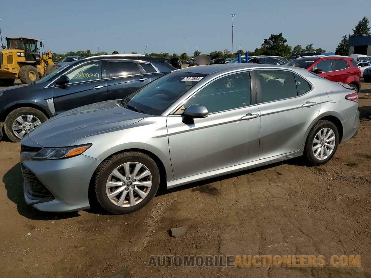 JTNB11HK1J3014826 TOYOTA CAMRY 2018