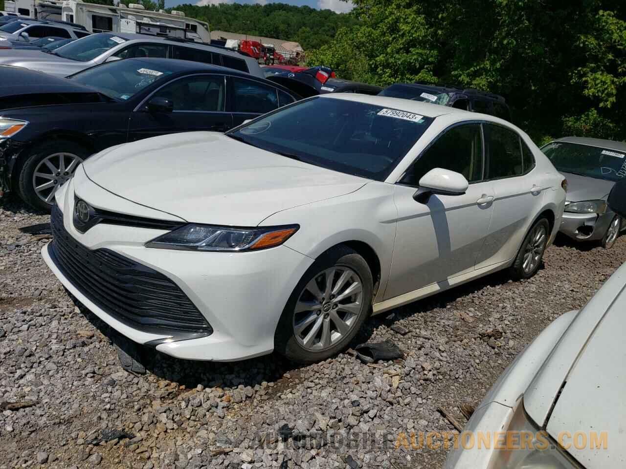 JTNB11HK1J3015054 TOYOTA CAMRY 2018