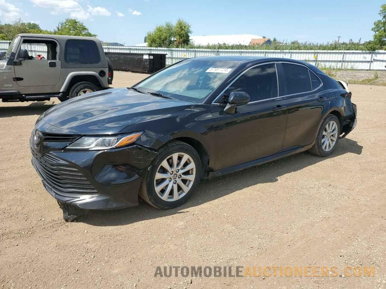 JTNB11HK1J3018018 TOYOTA CAMRY 2018