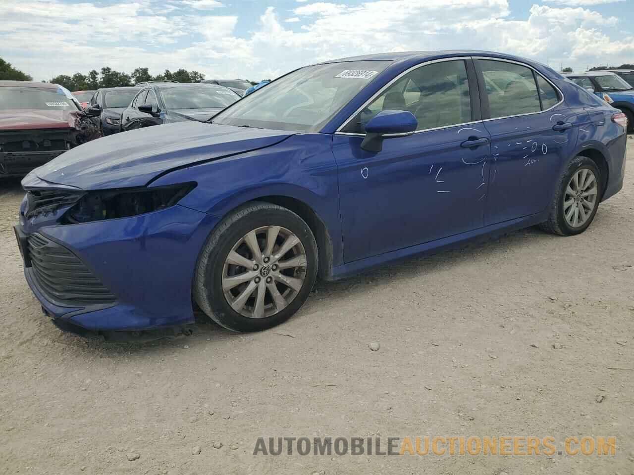 JTNB11HK1J3021680 TOYOTA CAMRY 2018