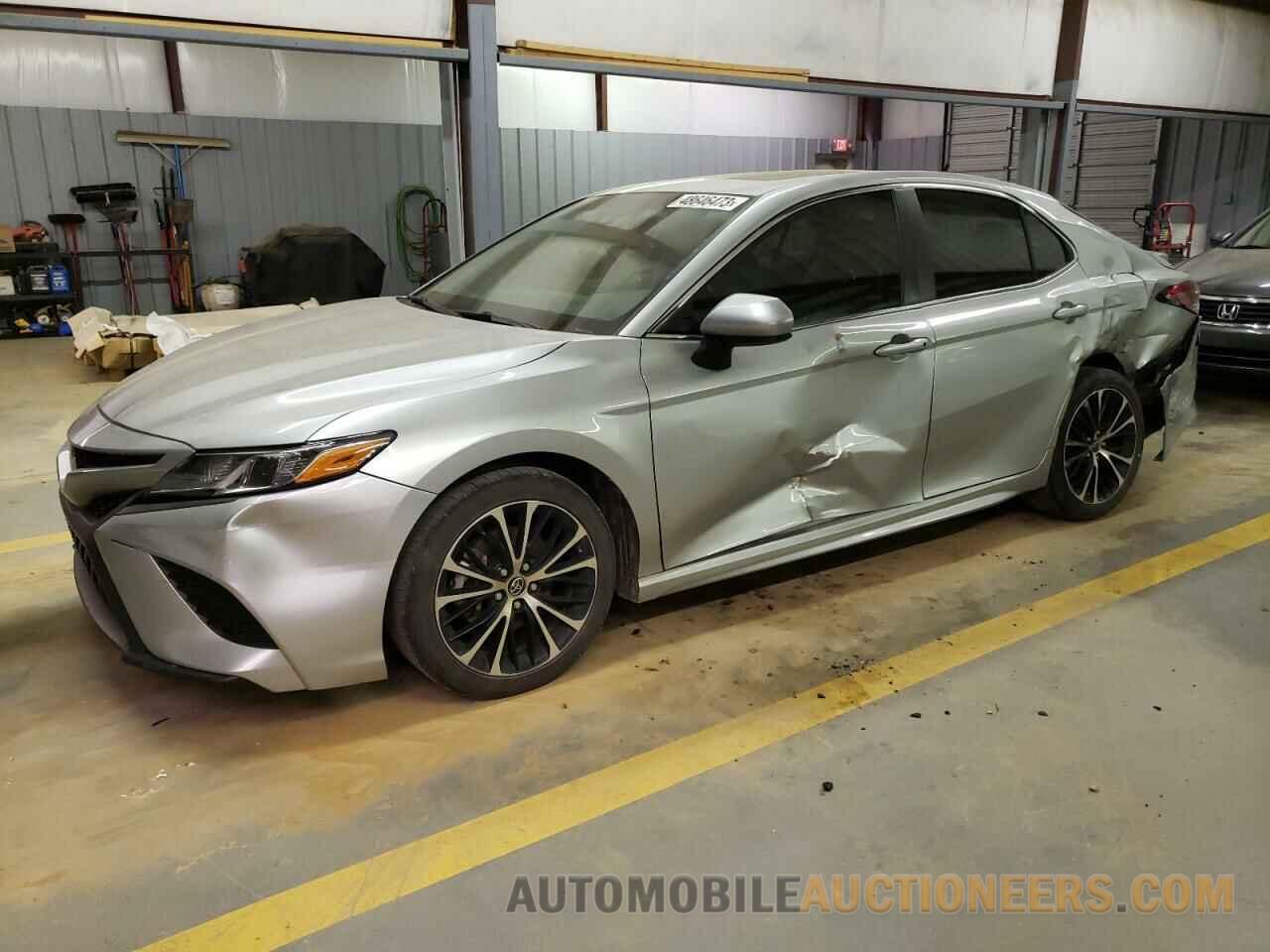 JTNB11HK1J3021890 TOYOTA CAMRY 2018