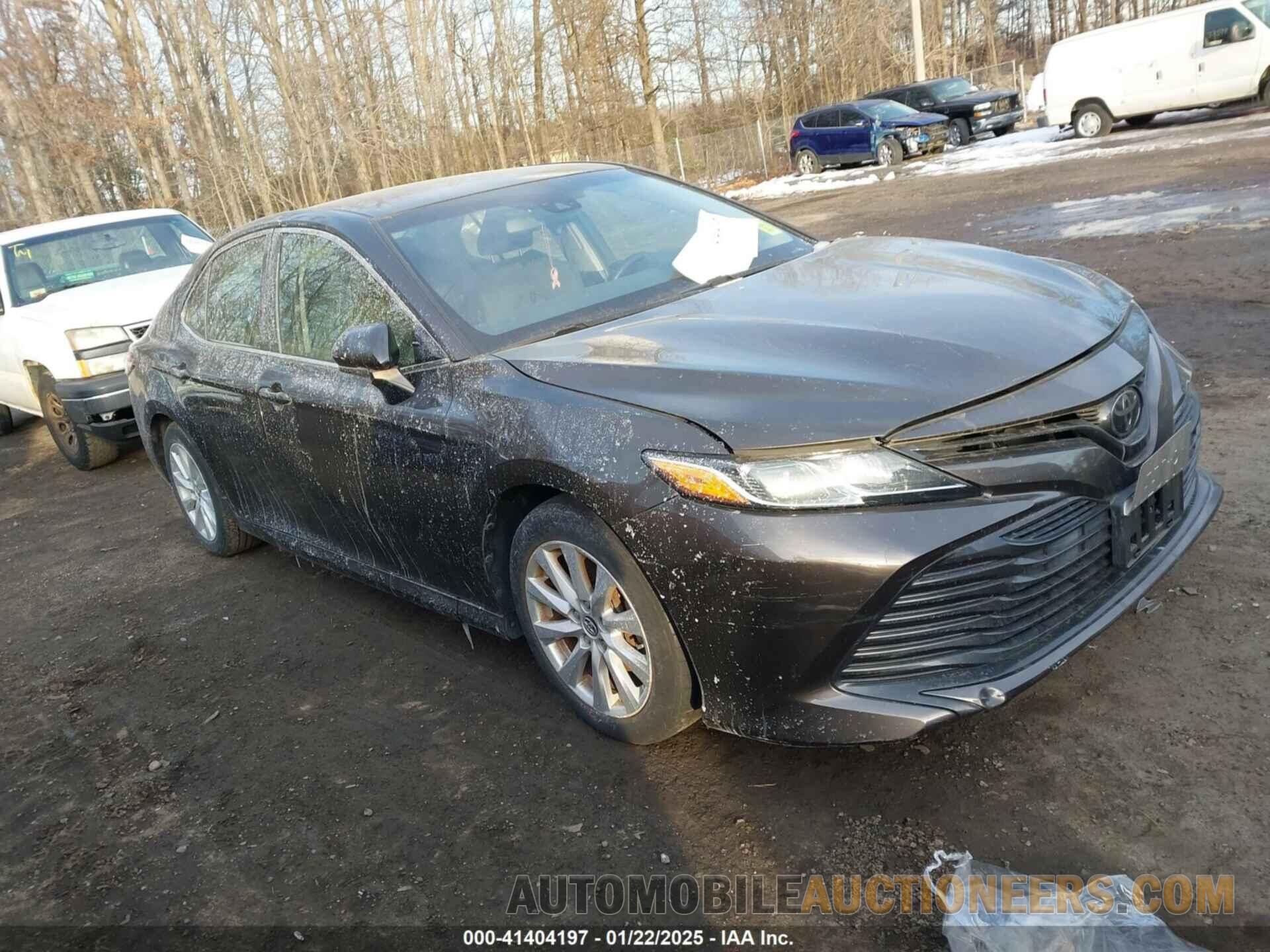 JTNB11HK1J3027429 TOYOTA CAMRY 2018