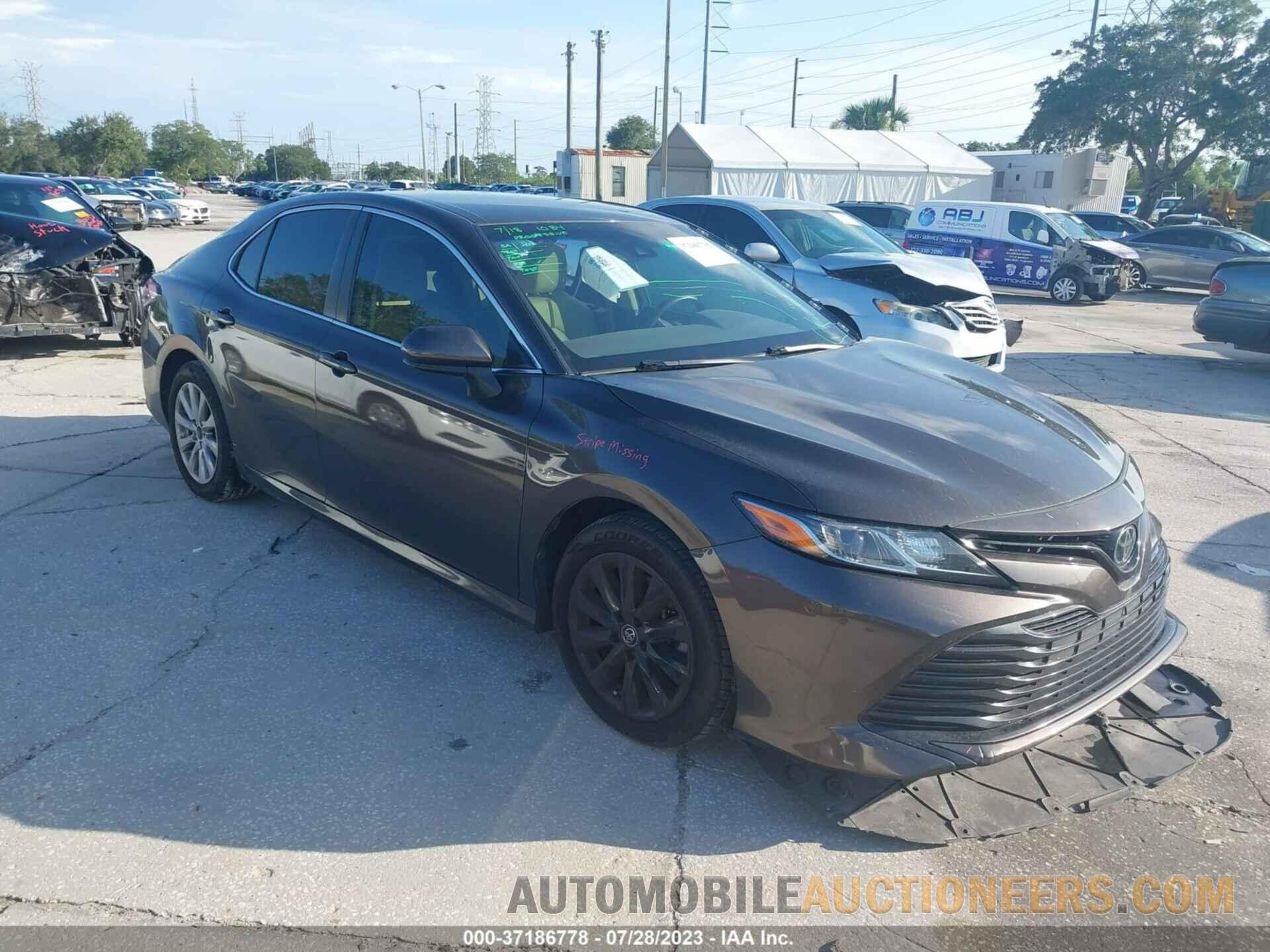 JTNB11HK1J3027513 TOYOTA CAMRY 2018