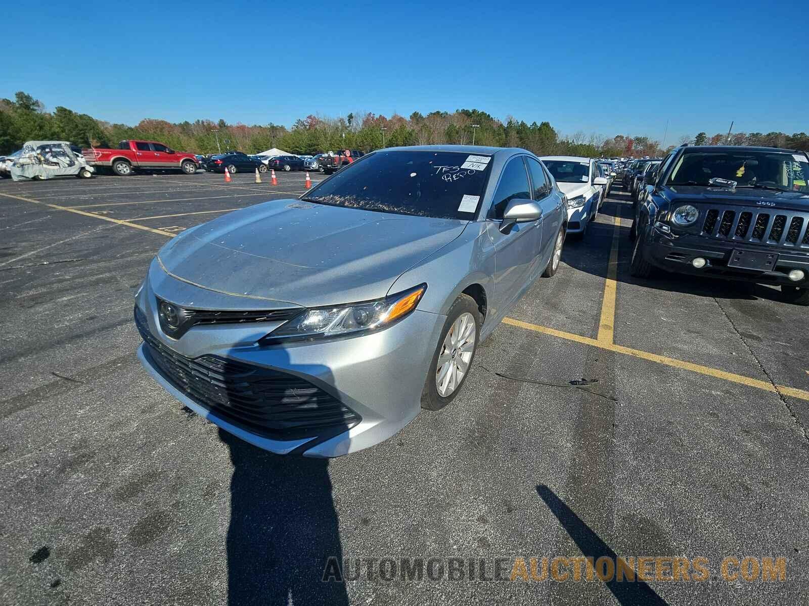 JTNB11HK1J3027673 Toyota Camry 2018