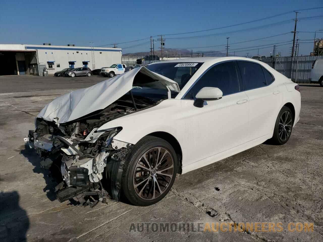 JTNB11HK1J3035840 TOYOTA CAMRY 2018