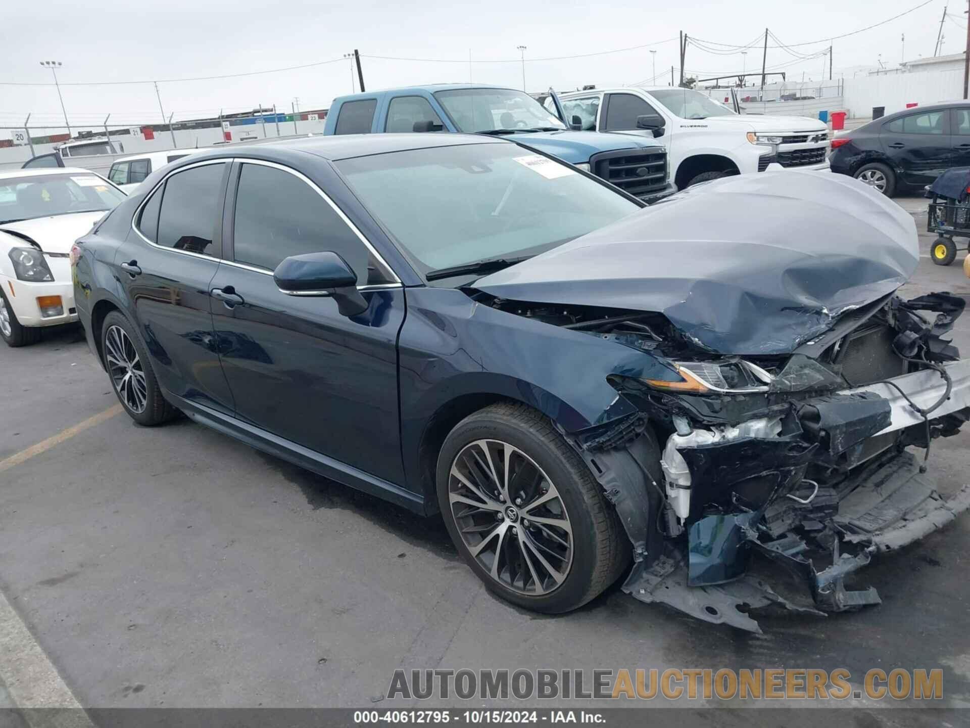 JTNB11HK1J3038527 TOYOTA CAMRY 2018