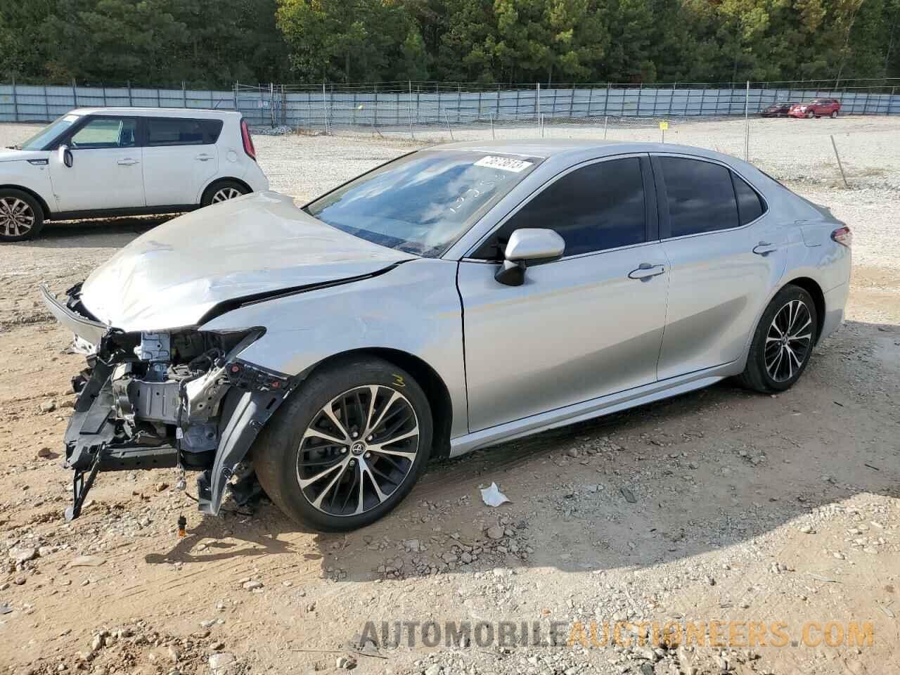 JTNB11HK1J3049253 TOYOTA CAMRY 2018