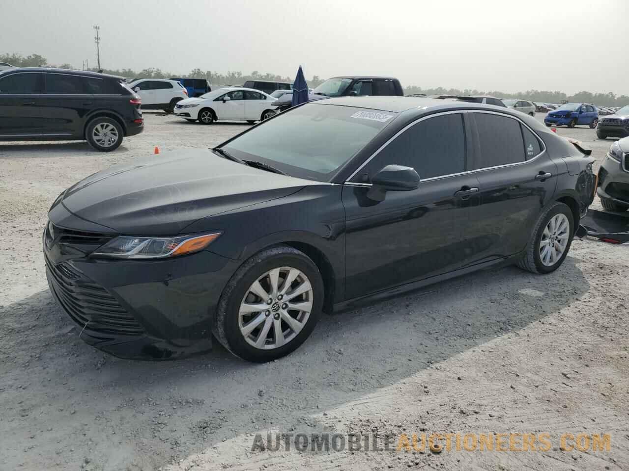 JTNB11HK1J3050936 TOYOTA CAMRY 2018