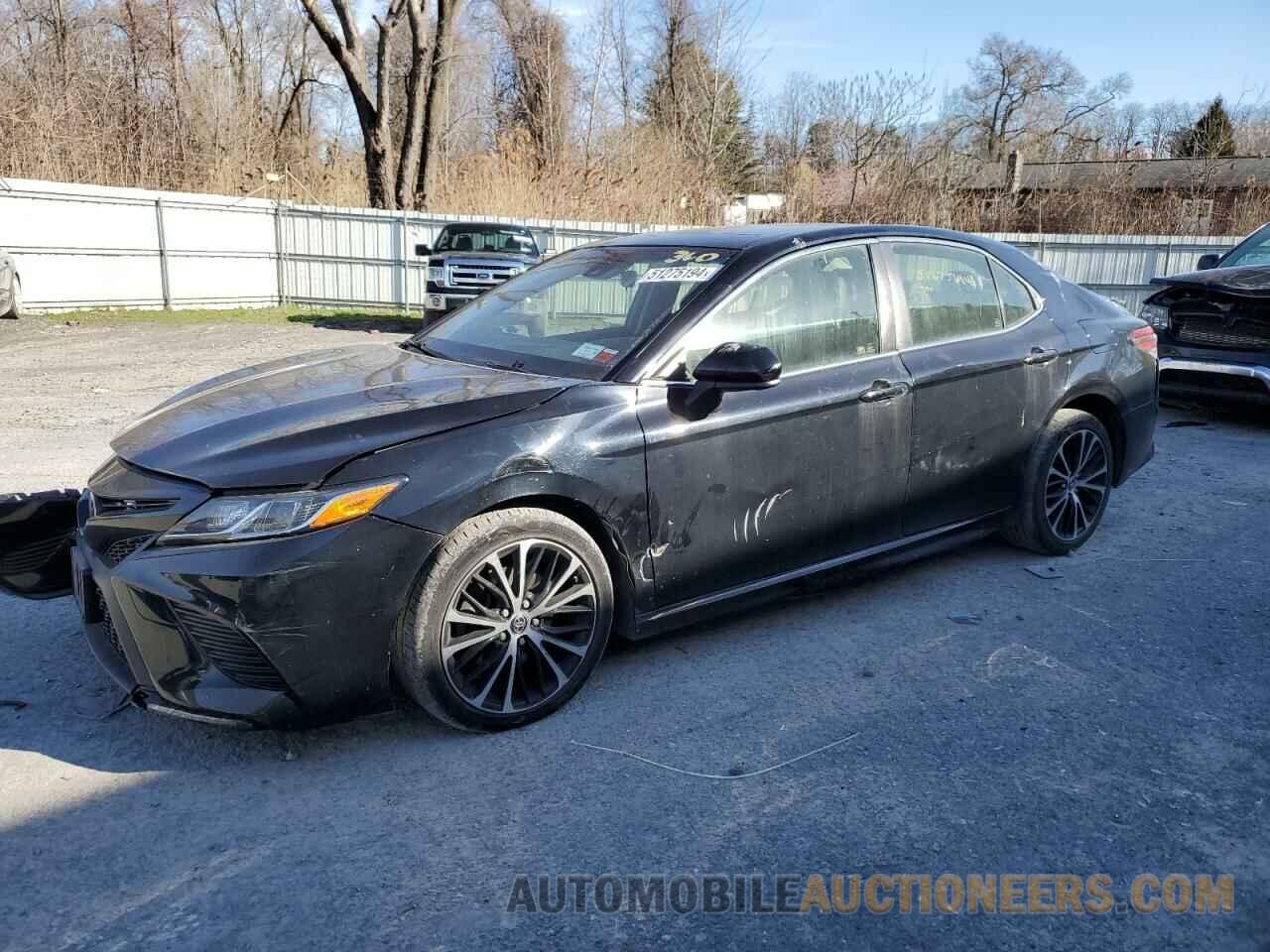 JTNB11HK1J3051049 TOYOTA CAMRY 2018