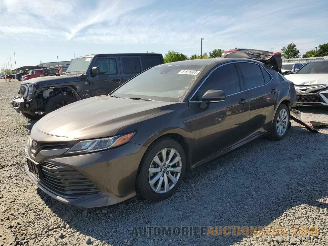 JTNB11HK1J3065002 TOYOTA CAMRY 2018