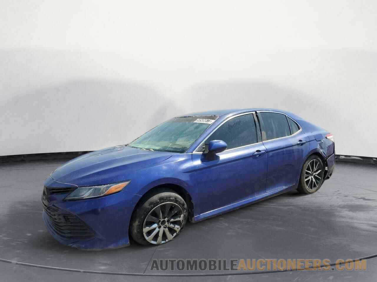 JTNB11HK1J3067624 TOYOTA CAMRY 2018