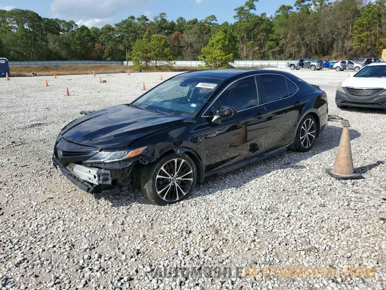 JTNB11HK1J3069065 TOYOTA CAMRY 2018