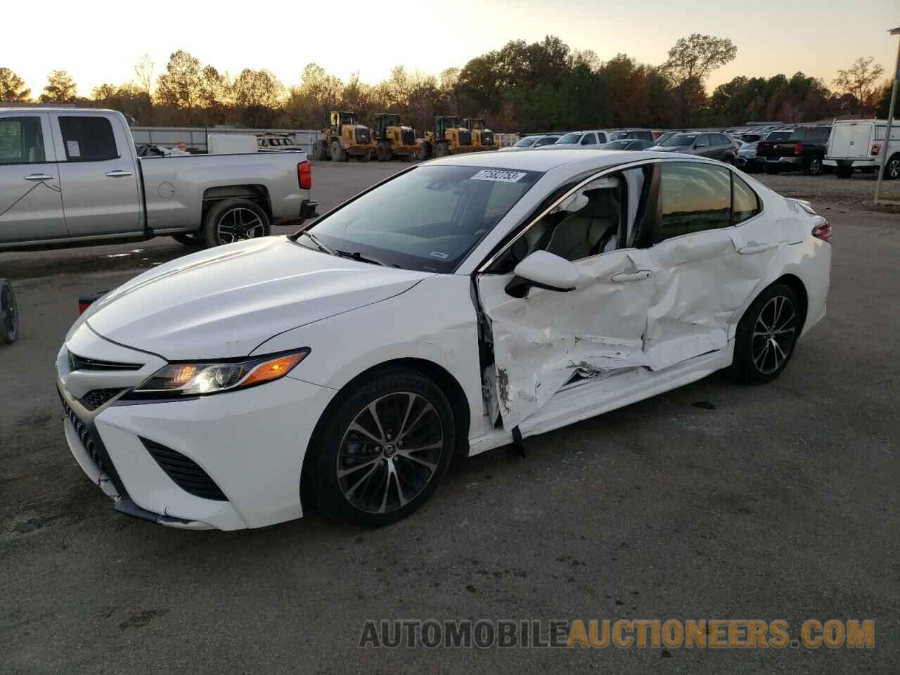 JTNB11HK2J3002071 TOYOTA CAMRY 2018